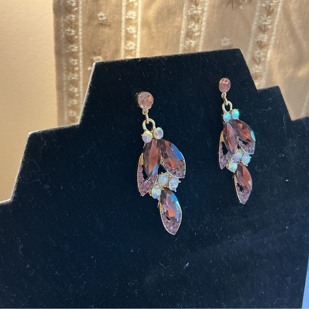 Elegant Gold and Pink Crystal Drop Earrings in Goldtone - Picture 5 of 7